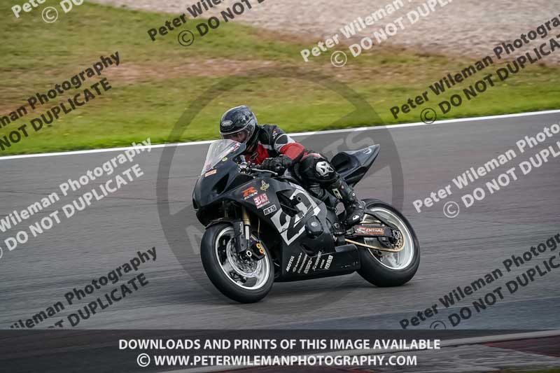 donington no limits trackday;donington park photographs;donington trackday photographs;no limits trackdays;peter wileman photography;trackday digital images;trackday photos